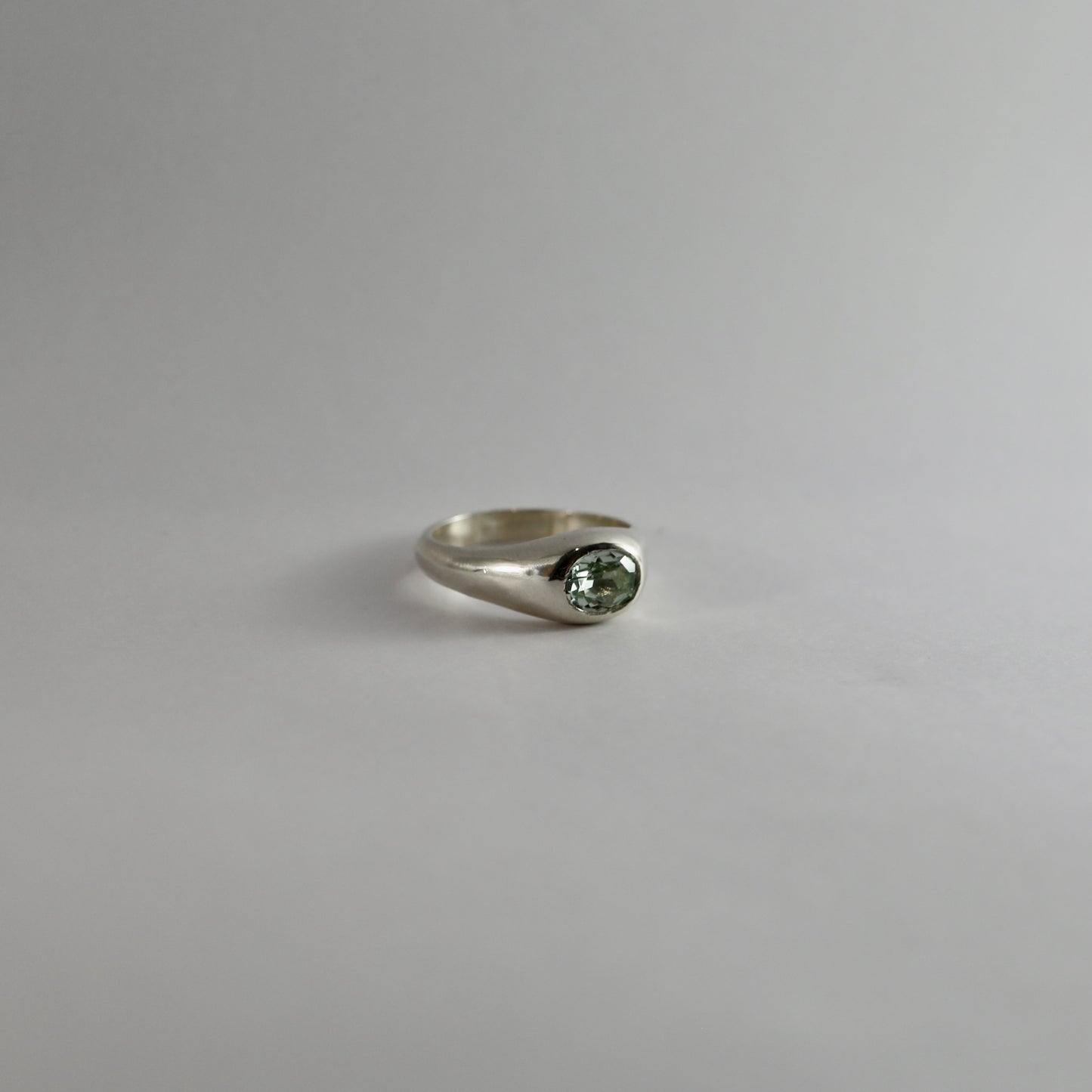 Remy ring oval