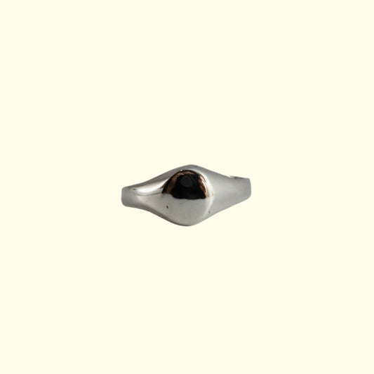 Oval signet 1